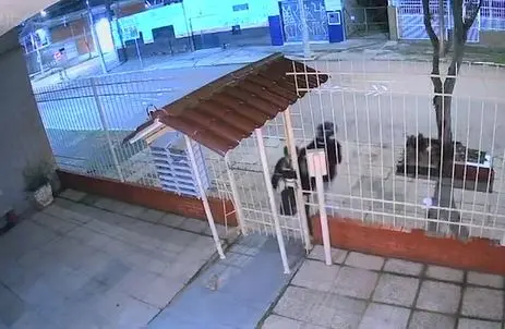 Estudante é hospitalizado após ser espancado durante assalto em Porto&nbsp;Alegre