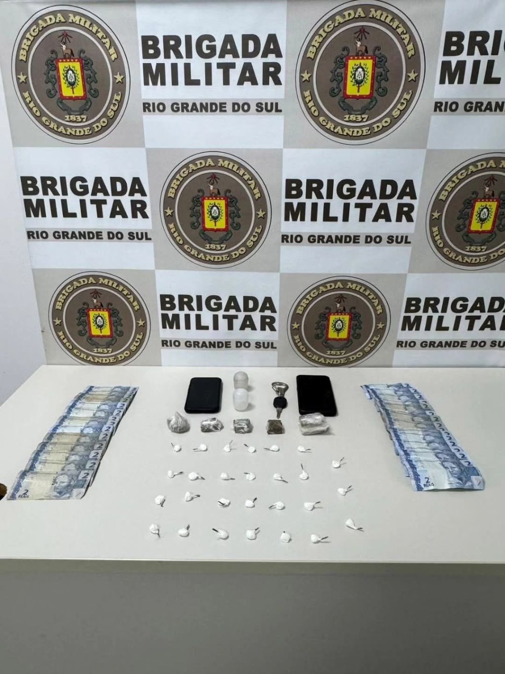 Ações da Brigada Militar&nbsp; resultam em prisões por tráfico em Santo Antônio da Patrulha e recaptura de foragido em&nbsp;Osório